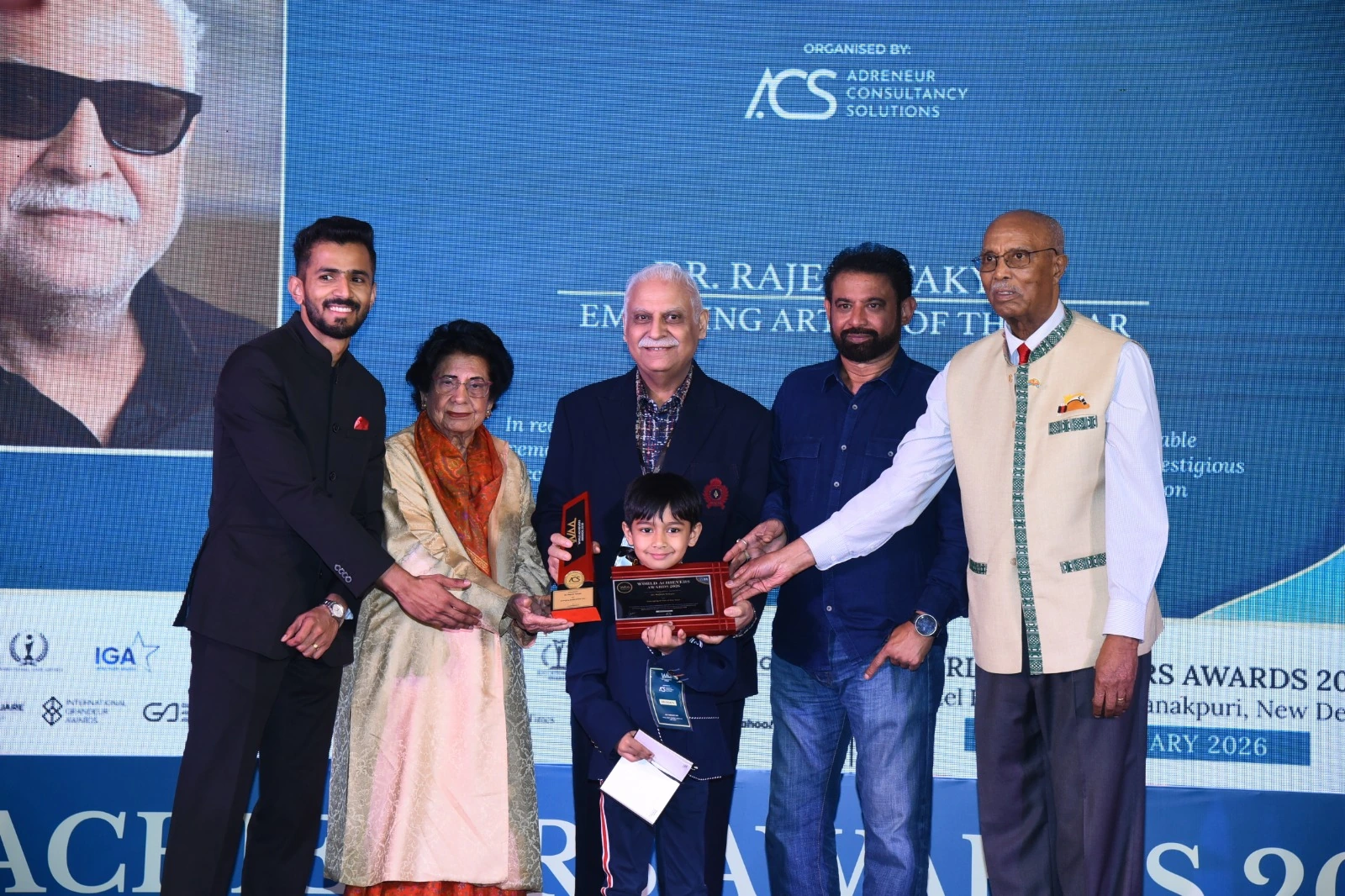 Dr. Rajesh Takyar at the World Achievers Awards 2026 ceremony.