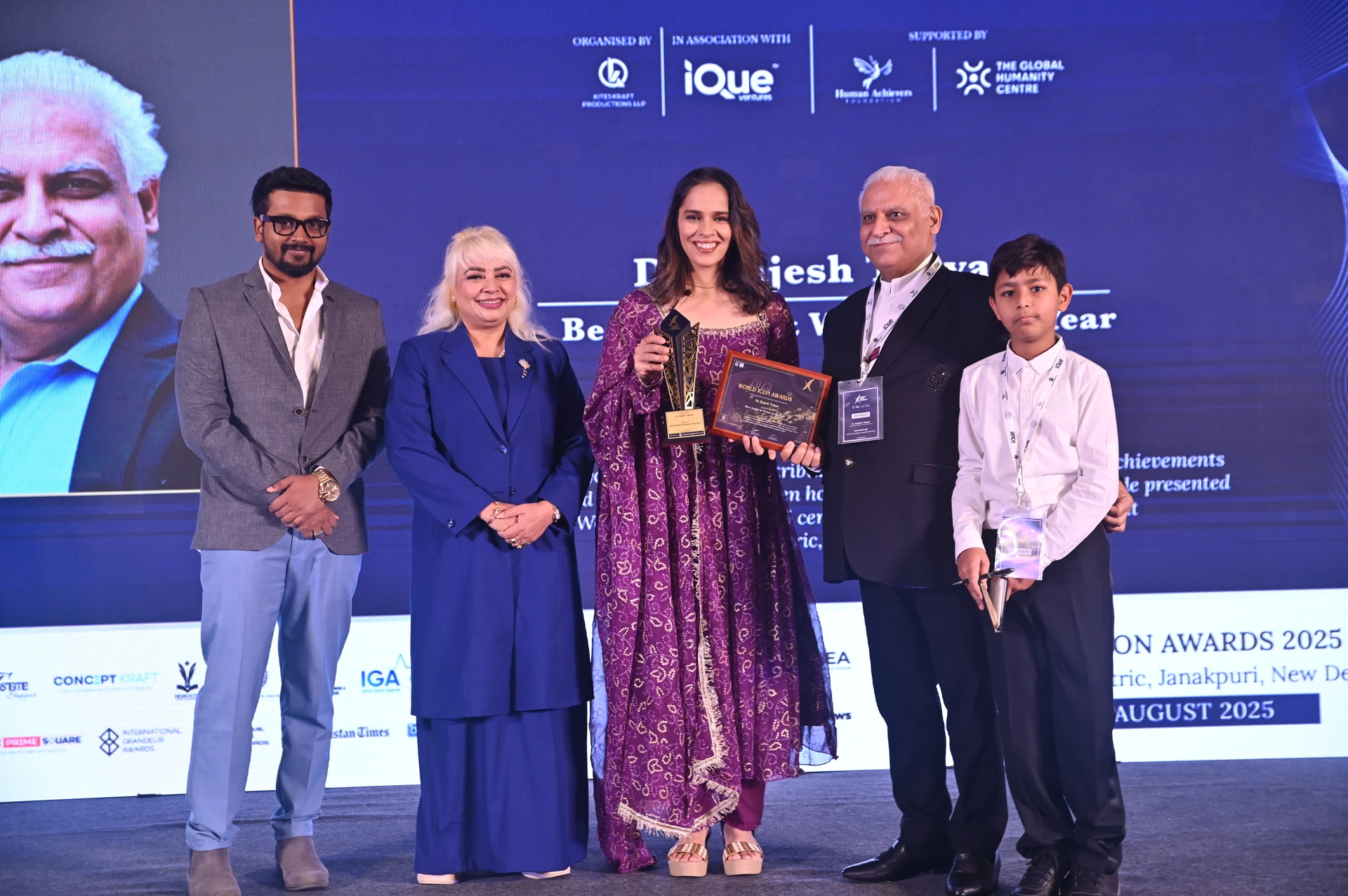 Dr. Rajesh Takyar receiving the Best Author & Writer of the Year honour at the World Icon Awards 2025.